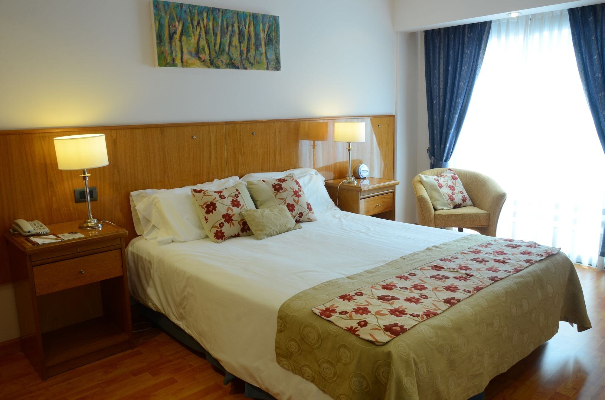 Ñikén Hotel Spa&Business Center Necochea Extérieur photo